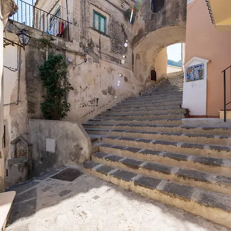 De Vivo Realty - Camilla House * Positano